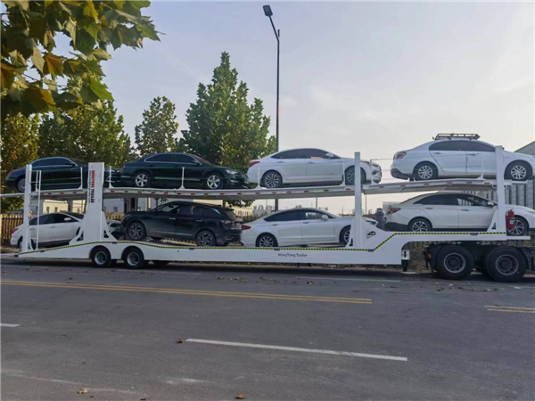 轿运车